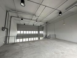 Carros Centre (D25), Factory #608447641